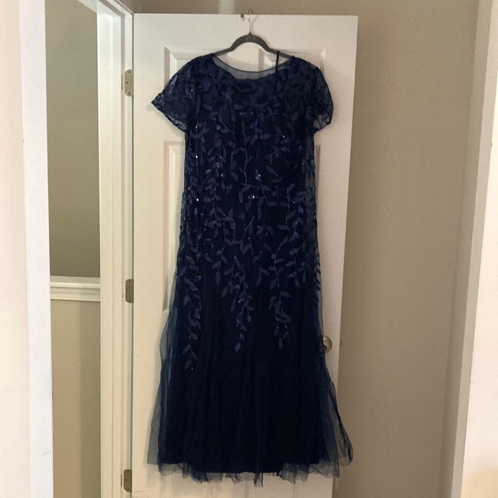 Navy Short Sleeve Crew Neck Gown